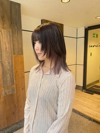 ミディアム カラー 渋谷 留菜のヘアスタイル