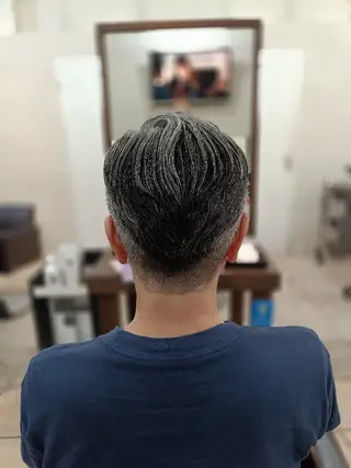 ショート 勝連 利恵のヘアスタイル