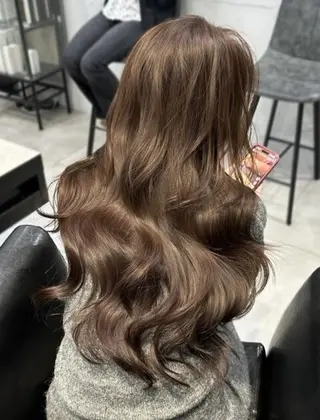 カラー ロング 川口 真也のヘアスタイル