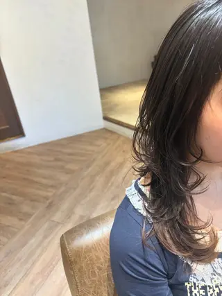セミロング シモカワ マシロのヘアスタイル