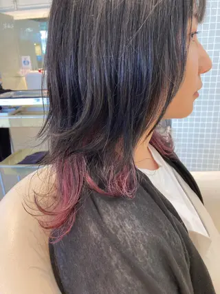 ミディアム カラー 安永 里帆のヘアスタイル
