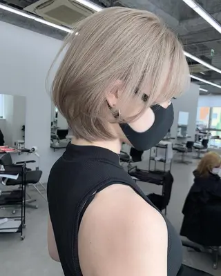 ショート カラー 佐藤 まいらのヘアスタイル