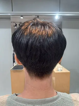 ショート クボ タのヘアスタイル