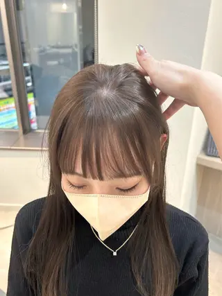 ロング カラー tiel 小山莉々のヘアスタイル