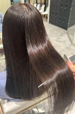 ロング レイヤーカット/艶 カラー 三浦菜々子のヘアスタイル