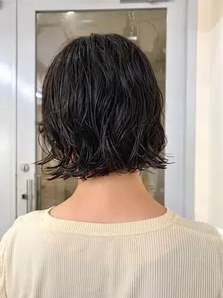 ショート パーマ 加藤好/ボブ /レイヤー/暖色🧡のヘアスタイル