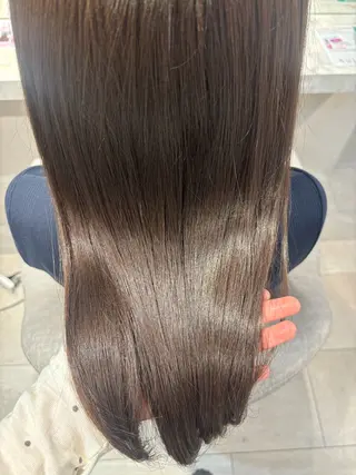 カラー 下地 愛麗のヘアスタイル