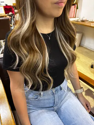 セミロング 岸和田BRAS /赤み消しカラーのヘアスタイル