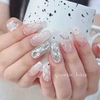 ネイル Queens テイのネイルデザイン