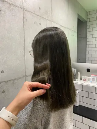 ミディアム newi赤羽 HINATAのヘアスタイル