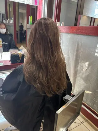 セミロング カラー 坂本 優輝のヘアスタイル