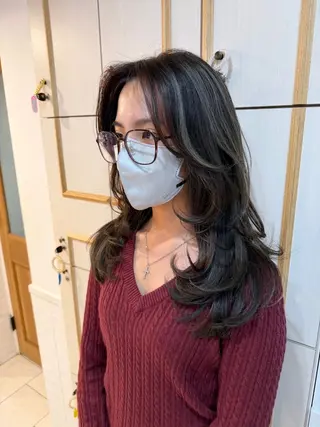 ロング レイヤーカット 木村詩織のヘアスタイル