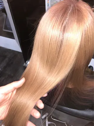& kuのヘアスタイル