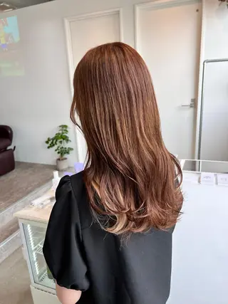 ロング カラー 松坂 真衣のヘアスタイル
