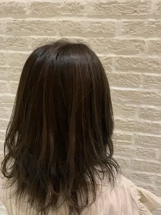 ミディアム カラー ✄折橋 彩花🐶🍑のヘアスタイル