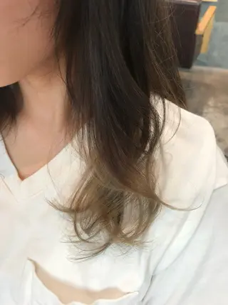 セミロング カラー 塚本 昂のヘアスタイル