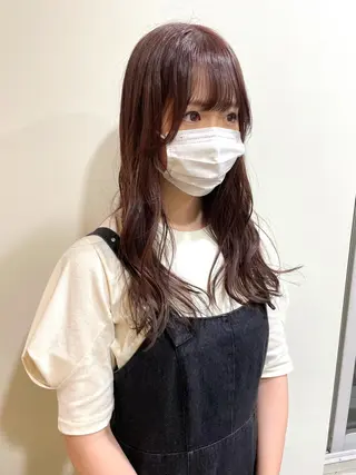 セミロング カラー MIOベージュカラー 柔らかいカラーのヘアスタイル