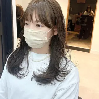 セミロング カラー パーマ ヘアアレンジ メンズ キッズ ネイル マツエク・マツパ 似合せレイヤー／ 柔らか透明感カラーのヘアスタイル