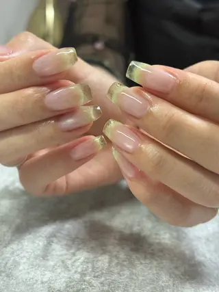 ネイル FIORITURA Maikoのネイルデザイン