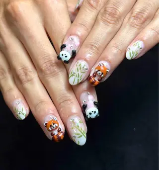 ネイル Iconic Nailのネイルデザイン