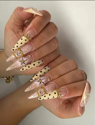 ネイル Rina Mika Nailsのネイルデザイン