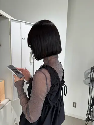 ショート カラー 店長 MANAMI 艶カラー／骨格ボブのヘアスタイル