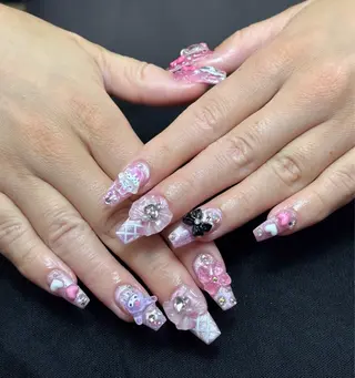ネイル Iconic Nailのネイルデザイン