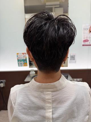 ショート moe 矯正 さらさらストレートのヘアスタイル