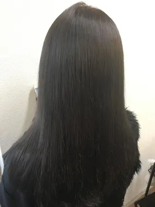 セミロング カラー SHIORI💜口コ ミNo.1艶カラーのヘアスタイル