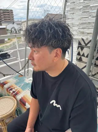 ショート カラー パーマ メンズ メンズ特化サロン ユウヘイのヘアスタイル