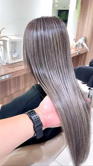 ロング カラー ASH大宮/ブリーチ 髪質改善/カラーのヘアスタイル