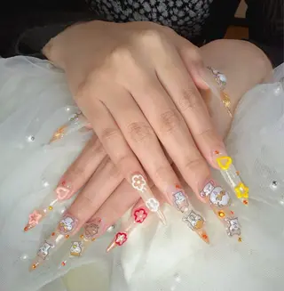 ネイル WO MIAO💎のネイルデザイン