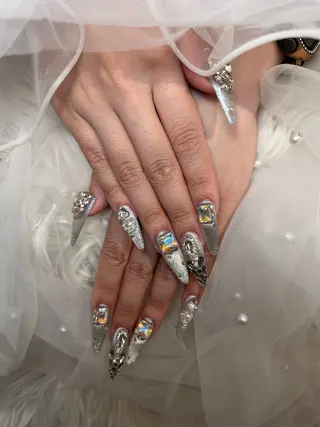 ネイル 🌈 Laule'aのネイルデザイン