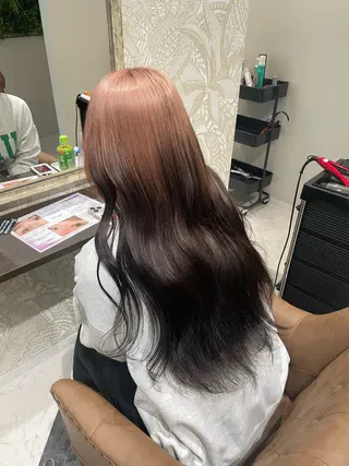 ロング moe🥣ﾚｲﾔｰ ｶｯﾄ/透明感ｶﾗｰのヘアスタイル