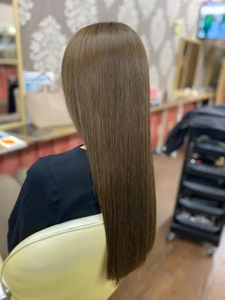 カラー masa ディレクターのヘアスタイル
