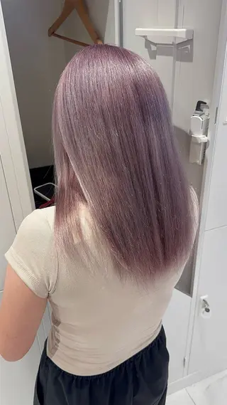 ロング カラー ヘアアレンジ 🌟🍒ハイトーン 韓国ヘア/ユウミのヘアスタイル