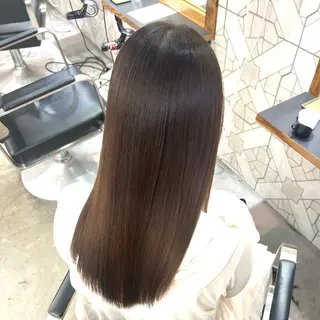 ミディアム カラー ✨傷ませないカラー ✨美髪矯正✨レオンのヘアスタイル