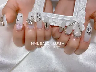 ネイル ネイルサロン ルミア Lumia 店長施術のネイルデザイン