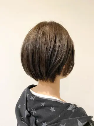 ショート カラー 赤間 飛鳥のヘアスタイル