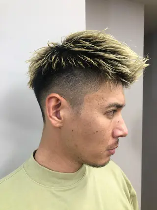 ショート カラー 関 京磨のヘアスタイル