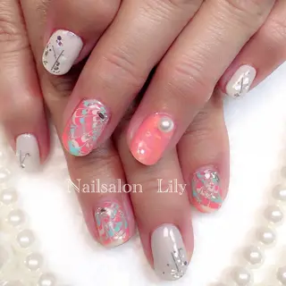 ネイル Lily*nail 🌻Mii🌻のネイルデザイン