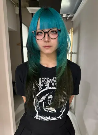 ロング TAIRA横浜ウルフ 🐺デザインカラーのヘアスタイル