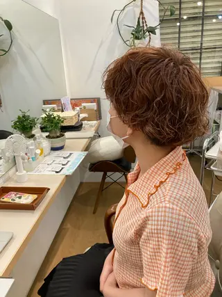 カラー 宜保 享典のヘアスタイル