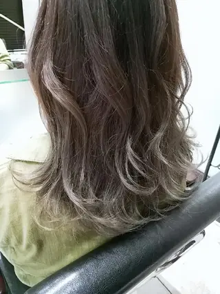 セミロング newi WASHIOのヘアスタイル