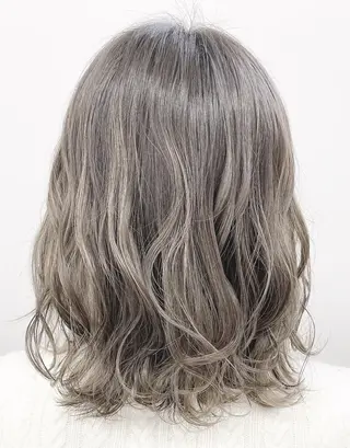 ミディアム 豊中駅3分eha レッスンモデルのヘアスタイル