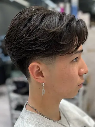 ショート パーマ メンズ 岩城 滉成のヘアスタイル