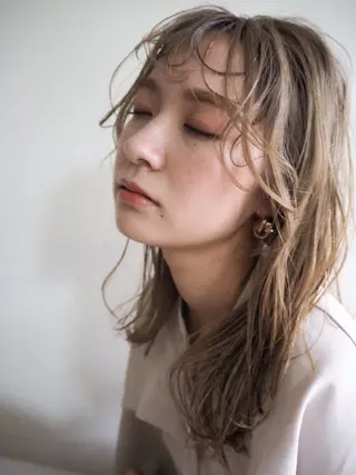 ロング カラー 💛🤍U too e’s /店長🧸のヘアスタイル