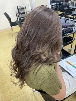 セミロング ヘアアレンジ メンズ 🫧ハイトーン🫧 ベージュ🫧徹哉のヘアスタイル