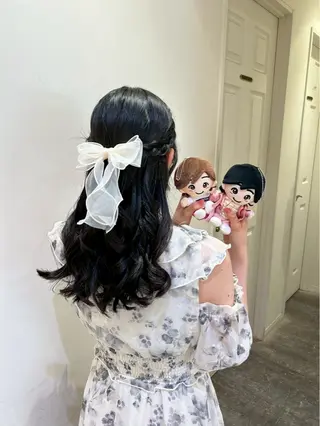 ヘアアレンジ SHION🍒ྀི/ ヘアメ/ピンクカラーのヘアスタイル
