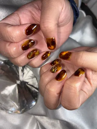 ショート YOKOSUKA NAILS💅🩶のネイルデザイン